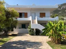 Studio in Villa in Kalloni direkt am Meer