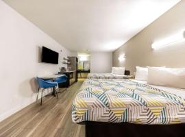 Studio 6 Fort Worth, TX - Stockyards East，位于沃思堡的酒店