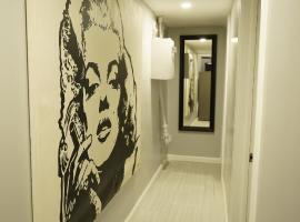Cozy 2 Bedroom In A Lovely Forest Hills Neighborhood，位于Parkside的酒店