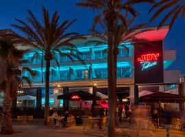 Universal Hotel Neptuno - Adults Only，位于帕尔马海滩的酒店
