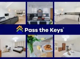 The Railway Pass The Keys Modern 2-Bed Apartment in Central Altrincham
