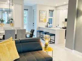 ENTIRE Sunrise Resort Townhome in Parksville