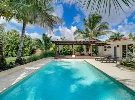 Private Oasis with Pool Walk to Melbourne Beach!