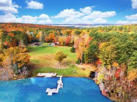 2 Lake Cabins Poolhottub Game Room 23acs，位于Highland Lake的酒店