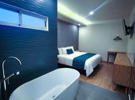 HOTEL AZUL AGAVE，位于Arandas的酒店