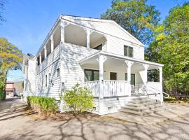 Auberge Sonoma South Suite - Includes Wine Tasting Passport，位于索诺玛的酒店