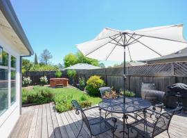 Cottage Sonoma Historic Plaza, - Includes Wine Tasting Passport，位于索诺玛的酒店