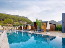 Rota Kilidonia Karaöz Suites&Villas，位于Karaoz的酒店
