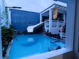 Room at Arthur Resort，位于黎牙实比的酒店