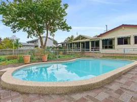 Waterfront Pet Friendly Abode Toukley NSW