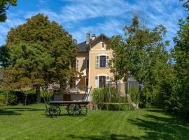 Gite De Myans 15 Personnes，位于Myans的酒店