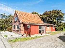 Lovely Home In Bøvlingbjerg With Wifi