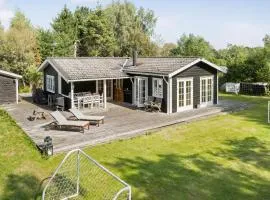 3 Bedroom Awesome Home In Sjællands Odde