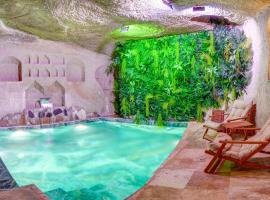 Aşk-ı Nare Cave Hotel - Swimming Pool & SPA，位于内夫谢希尔的酒店