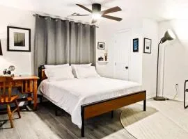 Cozy Oasis In Heart Of Okc Rain Shower Cs2