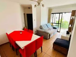 Apartamento aconchegante, frente, 3 dormitórios Região Central - Guarujá