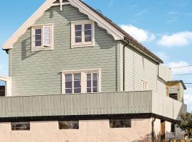 3 Bedroom Amazing Home In Sula，位于Sula的酒店