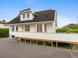 Sentral og fin enebolig i Lillestrøm