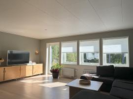Villa by birches，位于Forshaga的酒店