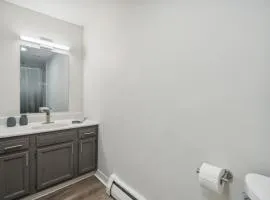Pine Brook 908 I Lovely 2Bd Spacious Apartment
