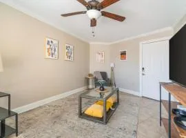 Landing at The Hive - 2 Bedrooms in Mid City North