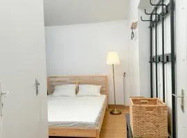 Korean Style Minbak C'est la Vie PARIS