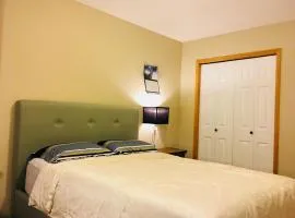 Bedrooms in Kenaston, Close to Walmart, Costco, IKEA, Outlet