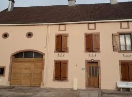 Gîte convivial 4/5 pers. avec parking privé, proche nature et histoire, tout confort inclus - FR-1-589-379
