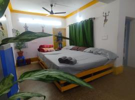 ADH Amilia Gardens，位于Narasimharaja Puram的酒店