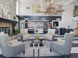 Elkotel，位于埃尔科的酒店