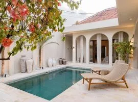Villa Azizam - Free Gym, Sauna & Recovery by Bali Social Club
