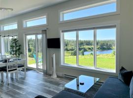 Colindale Beach Villas -- MIni Villas，位于Port Hood的自助式住宿