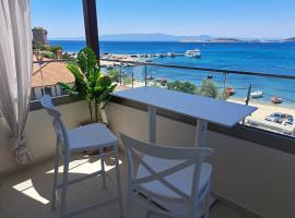 Pension Antonakis - Deluxe Roof Top Double Rooms - Ouranoupolis Greece，位于欧拉努波利斯的酒店