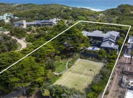 Ohana Luxury Retreat-beach access heated pool，位于布莱尔高里的酒店