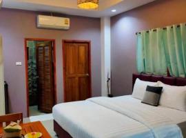 Mgrand hotel，位于Bung Kan的酒店