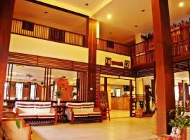 Phumanee Home Hotel