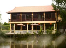 River Jam Amphawa，位于安帕瓦的酒店