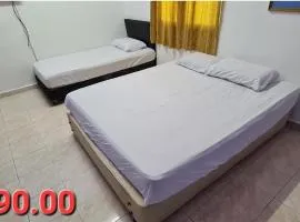 An najmie roomstay paka