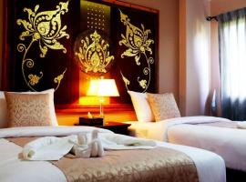 Ladawan Boutique Hotel，位于Ban Pak Khlong的酒店