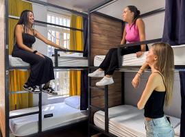 The Venue Hostel Boutique，位于瓦伦西亚的酒店