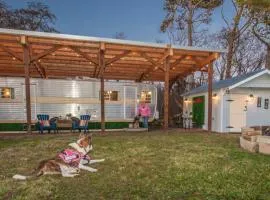 Beach Get Away Fabulous Vintage Trailer