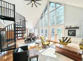 Escape to The Woods, Mountain View, Hot Tub, Golf，位于Baxter的酒店