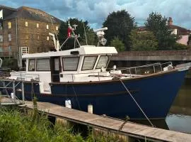 Sea Dream 42ft Beautiful 2 bedroom boat