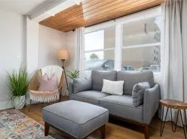 Be A Nomad - Beach Cottage Oceanfront