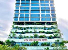 Cửa Đông Luxury Hotel，位于荣市的酒店