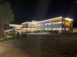 THE MOUNT VIEW CASTLE HOTELS and RESORTS，位于滕卡西的酒店