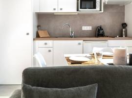 PARISIAN ROMANTIC - 4 Pers - Wifi，位于沙图的酒店