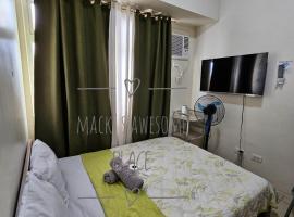 Macks Awesome 12 Place Fast Wifi Netflix，位于马尼拉的青旅