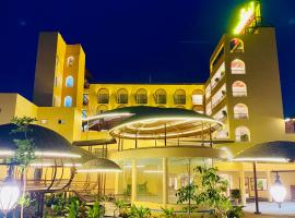 Pukhraj Club And Resort，位于乌贾因的酒店