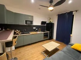 19B - Le Bastille a cosy apartment in a great location